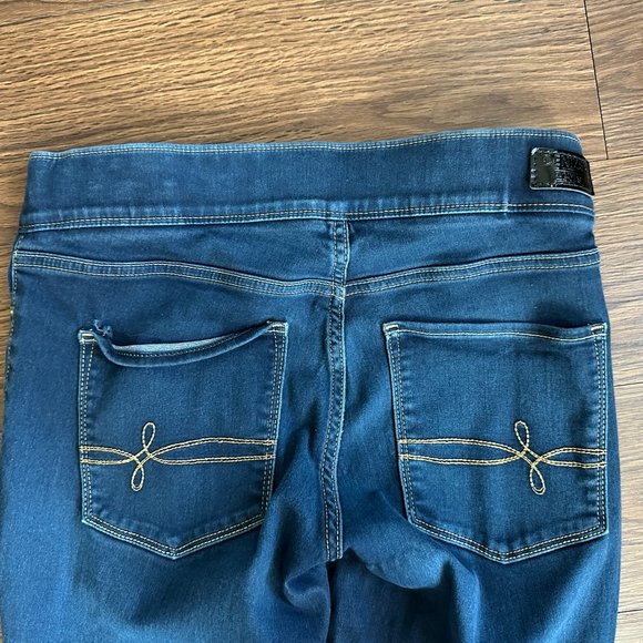 Modern Pull-on Crop Essential Stretch Shaping Jeans Blue Denizen Levi's Size 8 - Picture 2 of 4